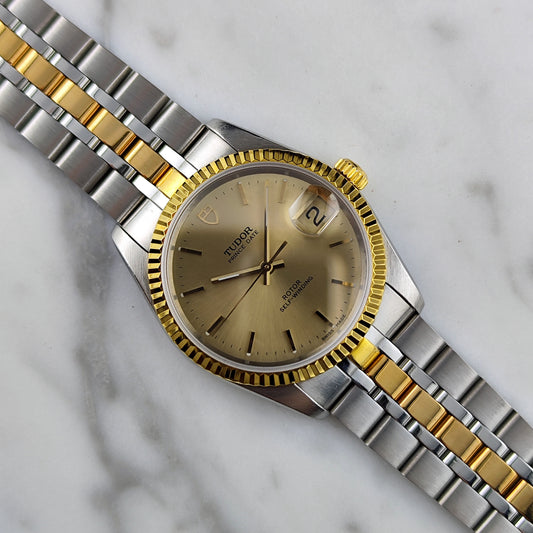 Tudor Prince Date Two-Tone Gold Dial 1997 Serviced 10/2026 – Schrägansicht mit Zifferblatt und Armband